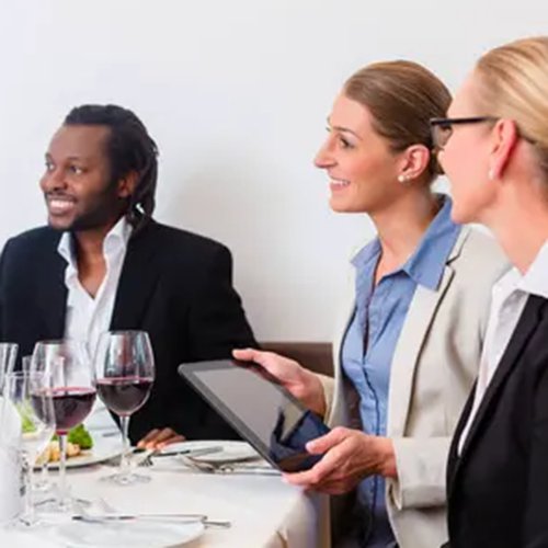 2022年8月，青島庫曼電器有限公司榮獲“青島市制冷電器精控節(jié)能技術(shù)創(chuàng)新中心”。